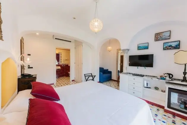 Comfort Tek Büyük veya İki Ayrı Yataklı Oda