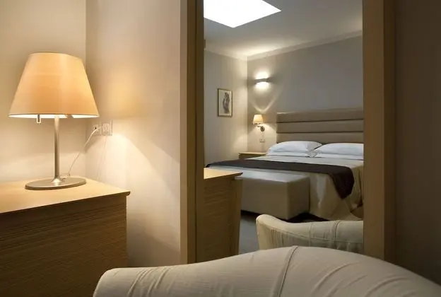 Classic Tek Büyük Yataklı Oda