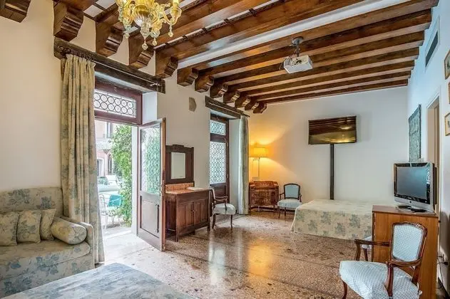 Süit, Havuz Kullanımı