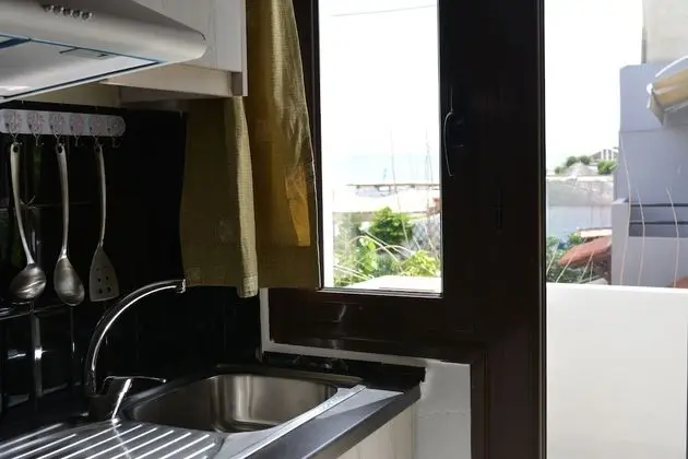 Stüdyo, Havuz Manzaralı
