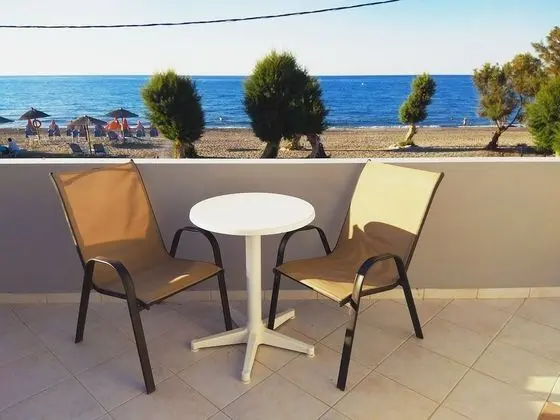 Stüdyo, Havuz Manzaralı