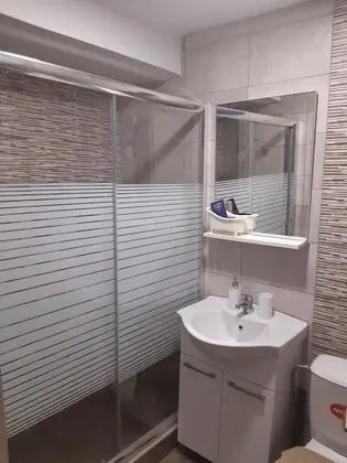Basic Üç Kişilik Oda