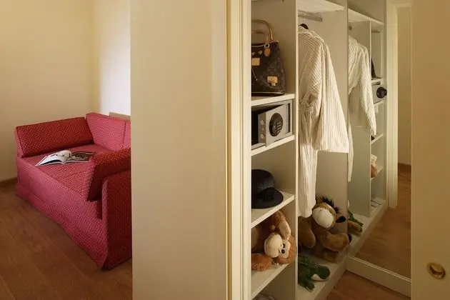 Junior Süit, Vadi Manzaralı