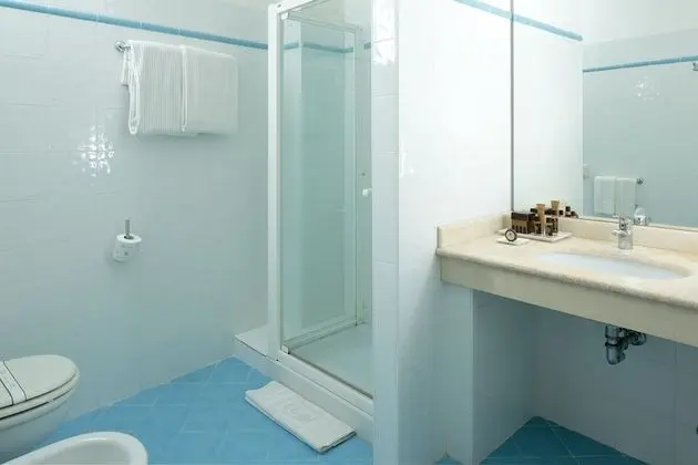 Classic Büyük Yataklı Tek Kişilik Oda