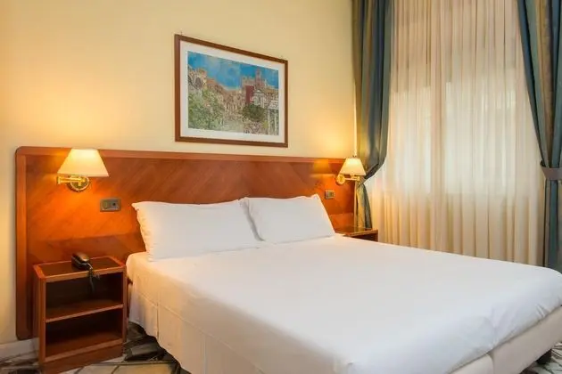 Çift ​​kişilik Standard