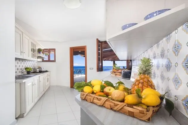Villa, 6 Yatak Odası, Deniz Manzaralı