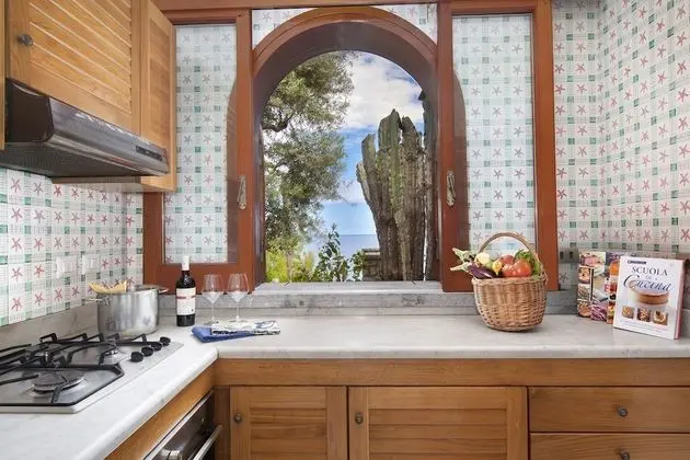 Villa, 6 Yatak Odası, Deniz Manzaralı