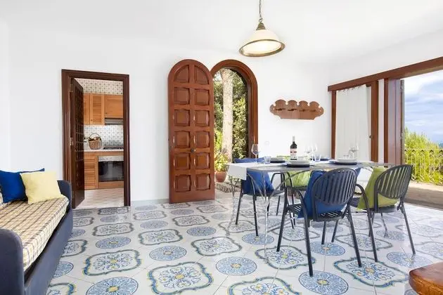 Villa, 6 Yatak Odası, Deniz Manzaralı