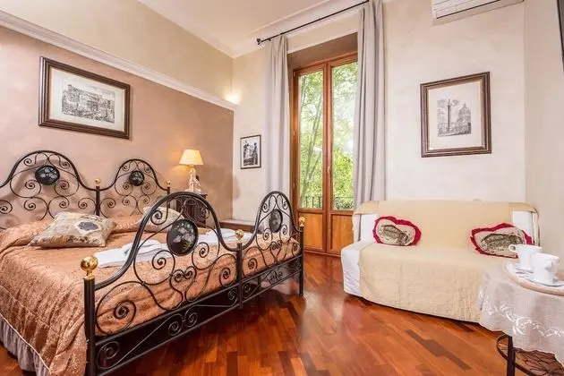 Tek Büyük Yataklı Oda, Banyolu/Duşlu