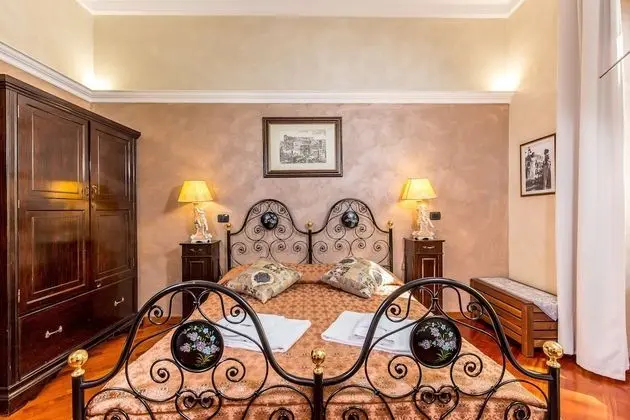 Tek Büyük Yataklı Oda, Banyolu/Duşlu