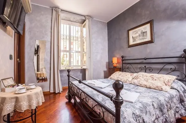 Tek Büyük Yataklı Oda, Banyolu/Duşlu