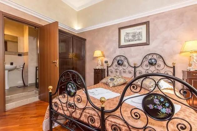 Tek Büyük Yataklı Oda, Banyolu/Duşlu