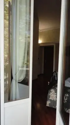 Tek Büyük Yataklı Oda, Banyolu/Duşlu