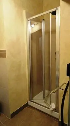 Tek Büyük Yataklı Oda, Banyolu/Duşlu