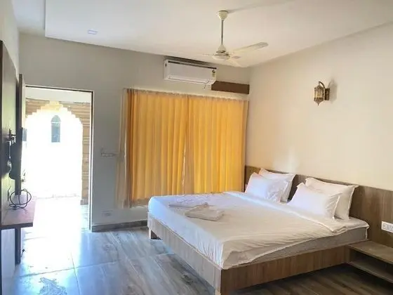 Luxury Tek Büyük Yataklı Oda