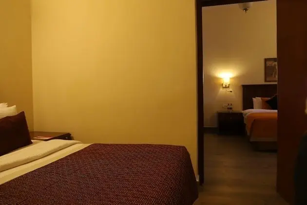 Deluxe Süit, Nehir Manzaralı (Seleqtions with Sit-out)