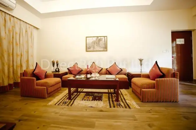 Deluxe Süit, Nehir Manzaralı (Seleqtions with Sit-out)