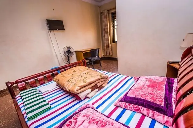 Standard Tek Büyük veya İki Ayrı Yataklı Oda