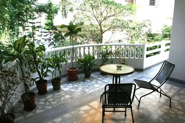 Luxury Tek Büyük Yataklı Oda, 1 En Büyük (King) Boy Yatak, Balkon, Şehir Manzaralı