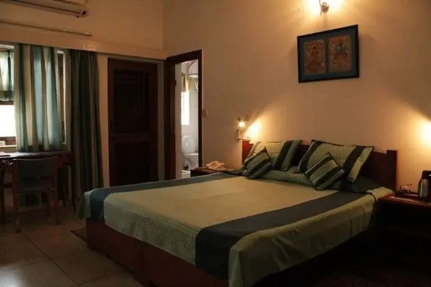 Luxury Tek Büyük Yataklı Oda, 1 En Büyük (King) Boy Yatak, Balkon, Şehir Manzaralı