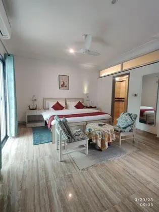 Luxury Tek Büyük Yataklı Oda, 1 En Büyük (King) Boy Yatak, Balkon, Şehir Manzaralı