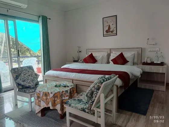 Luxury Tek Büyük Yataklı Oda, 1 En Büyük (King) Boy Yatak, Balkon, Şehir Manzaralı