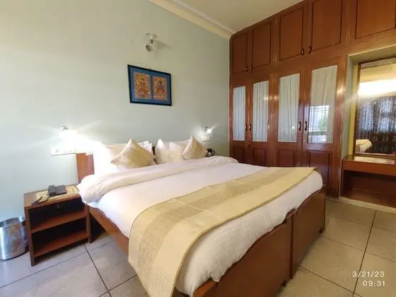Luxury Tek Büyük Yataklı Oda, 1 En Büyük (King) Boy Yatak, Balkon, Şehir Manzaralı