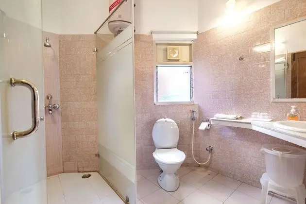Luxury Tek Büyük Yataklı Oda, 1 En Büyük (King) Boy Yatak, Balkon, Şehir Manzaralı