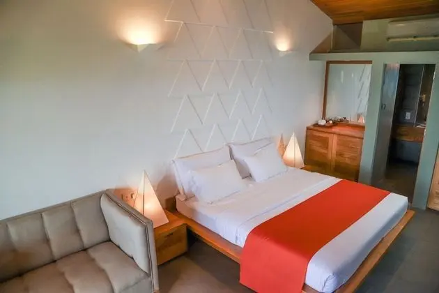 Deluxe Tek Büyük Yataklı Oda, Göl Manzaralı