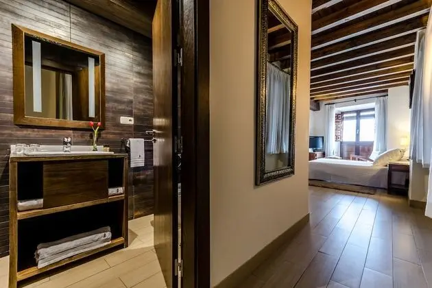 Superior Büyük Yataklı Tek Kişilik Oda