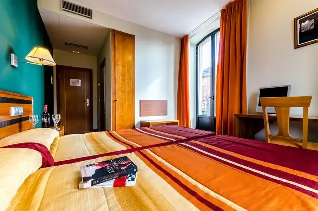 1 Çift Kişilik Veya 2 Tek Kişilik Yatak Standard