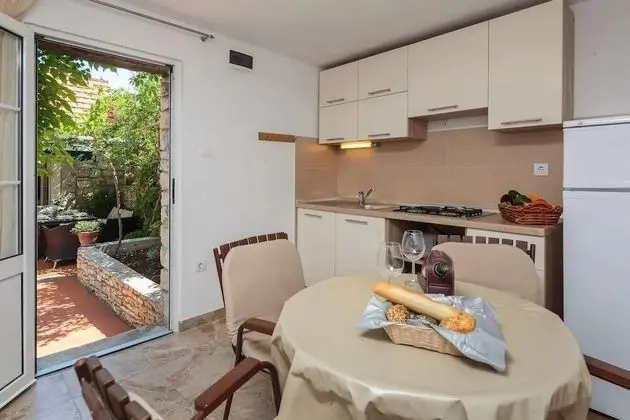 Ev (Gita - peacefull and comfortable - H()