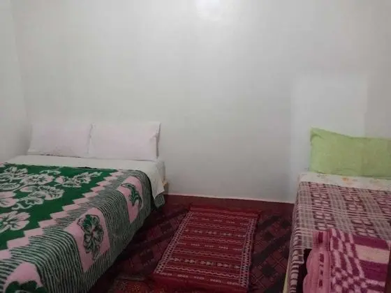 Üç Kişilik Oda