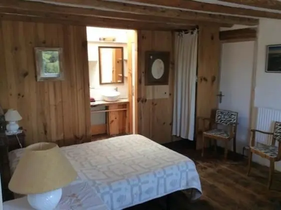 Tek Büyük Yataklı Oda (Private External Bathroom)