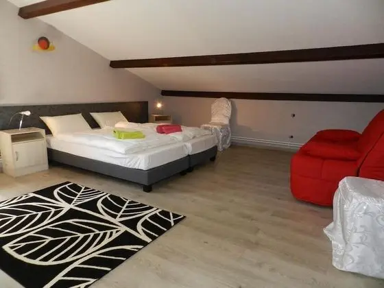 Kır Evi, Banyolu/Duşlu, Park Manzaralı