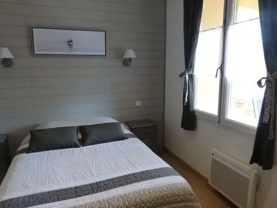 Tek Büyük veya İki Ayrı Yataklı Oda (Plein Sud)
