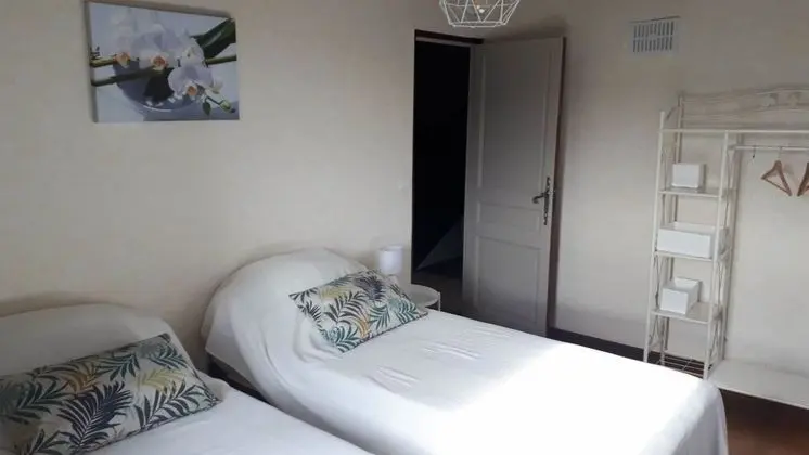 Family Ev, Özel Banyo, Dağ Manzaralı (Entre Vignes et Montagne)