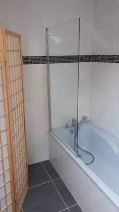 Family Ev, Özel Banyo, Dağ Manzaralı (Entre Vignes et Montagne)