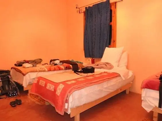 Üç Kişilik Oda