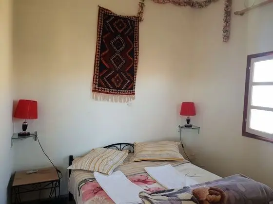 Üç Kişilik Oda