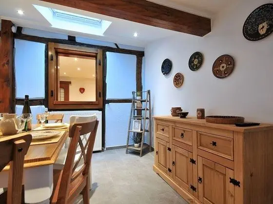 Family Kır Evi, Banyolu/Duşlu (La Grande Charrue)