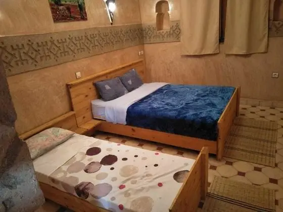 Üç Kişilik Oda, Birden Çok Yatak