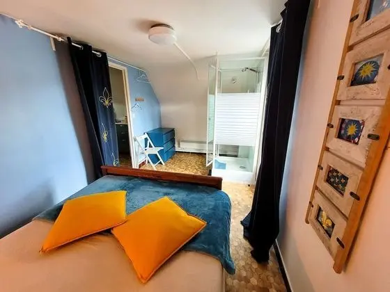 Apart Daire, Banyolu/Duşlu (Le Décollage)