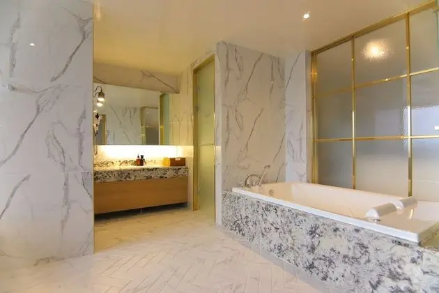 Royal Suite (Private pool fee per night required on spot)