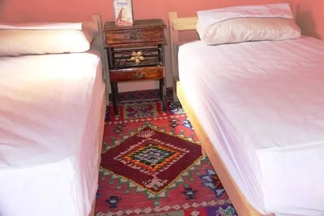 Tek Büyük Yataklı Oda, Ortak Banyo