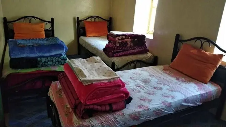 Üç Kişilik Oda