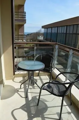 Apart Daire, Balkon