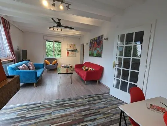 Superior Apart Daire, Banyolu/Duşlu, Bahçe Manzaralı