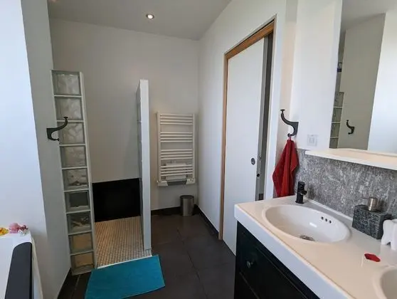 Superior Apart Daire, Banyolu/Duşlu, Bahçe Manzaralı