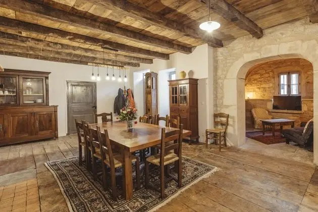 Traditional Ev, Banyolu/Duşlu, Havuz Manzaralı (La Souillarde)
